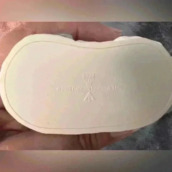 Hallmark Snow Buddies bundle- 2022 25th in the series & mini Tree Topper, &Skirt - Picture 8 of 10